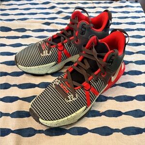 Nike LeBron Witness 7